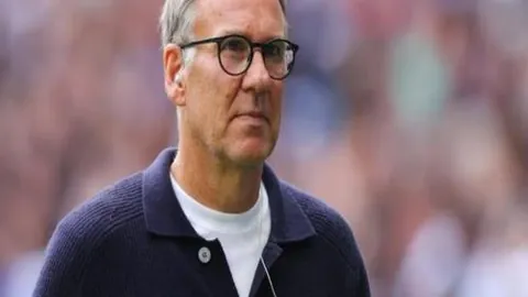 WTT乒乓球总决赛：林诗栋激战张本智和至7局，决胜局8次战平